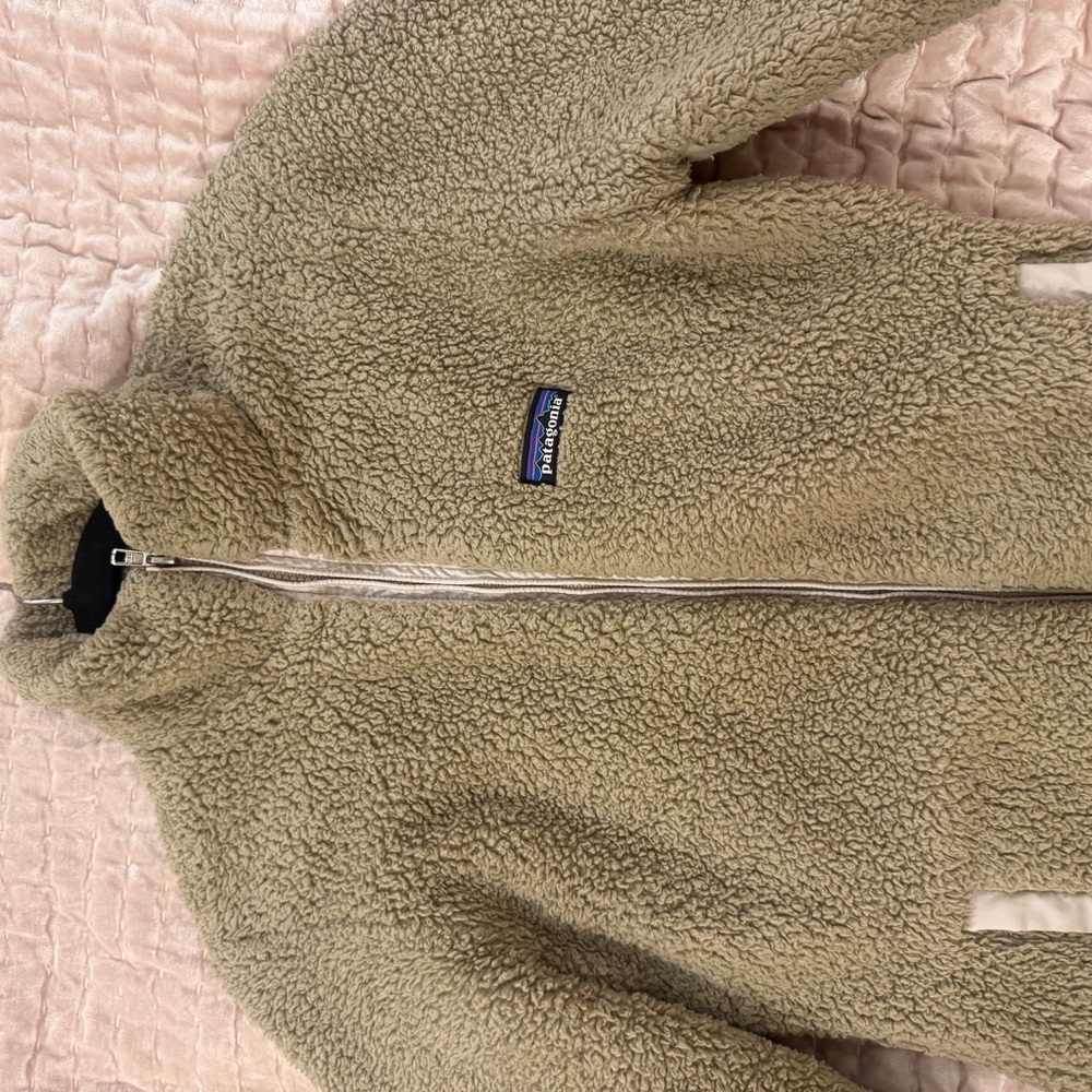 Patagonia Teddy Jacket - Picture 4 of 7